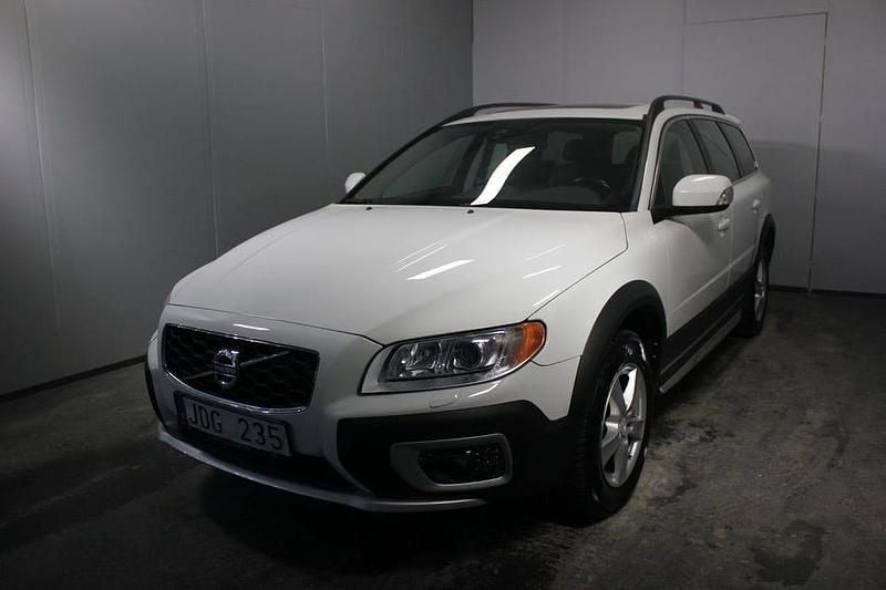 Begagnad Volvo XC70 Executive 215 HK (158 kW) 2013 Vit Kombi