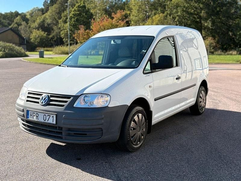 Vit Begagnad 2009 VW Caddy Minibuss | 25 000 kr (Superpris) - Bild 1/4