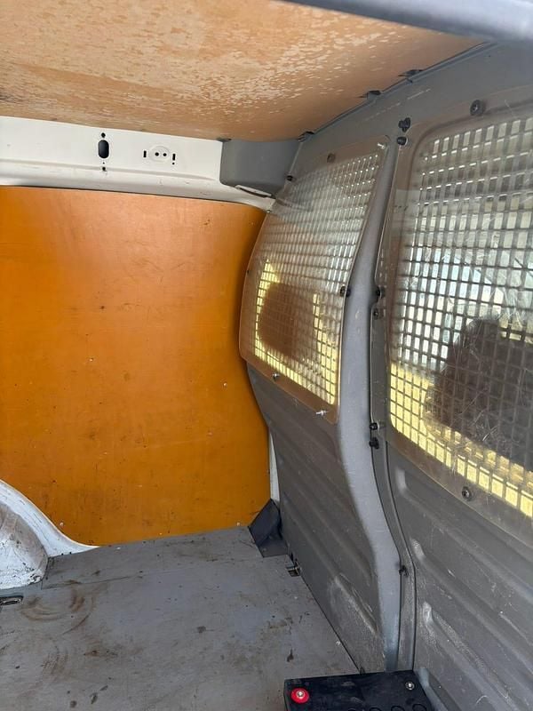 Begagnad VW Caddy 105 HK (77 kW) 2007 Minibuss