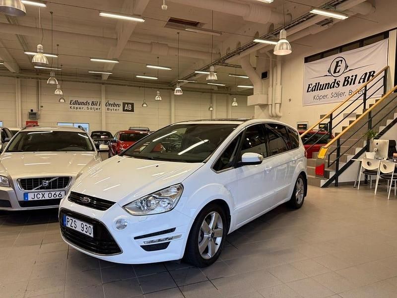 Vit Begagnad 2012 Ford S-MAX Business Edition Minibuss | 87 900 kr (Lite dyr) - Bild 1/4