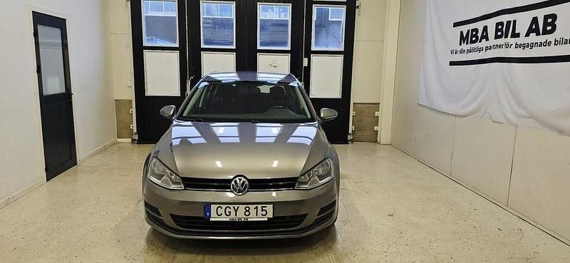 Begagnad VW Golf VII 105 HK (77 kW) 2014 Grå Halvkombi