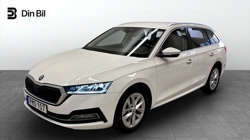 Vit Begagnad 2022 Skoda Octavia Style Kombi | 264 900 kr (Marknadspris) - Bild 1/4