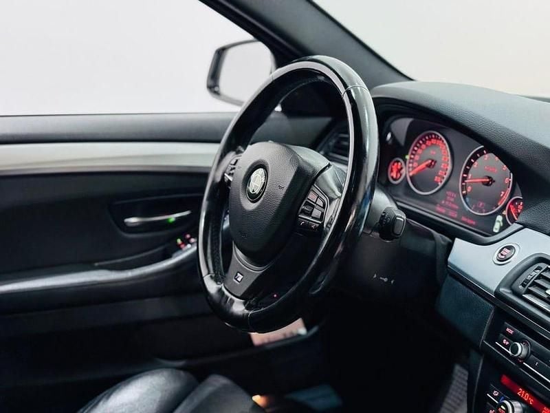 Begagnad BMW 530 M Sport 272 HK (200 kW) 2012 Vit Sedan