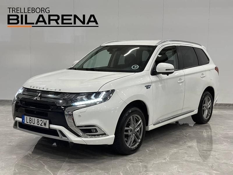 Vit Begagnad 2020 Mitsubishi Outlander P-HEV Edition SUV | 189 900 kr (Bra pris) - Bild 1/4