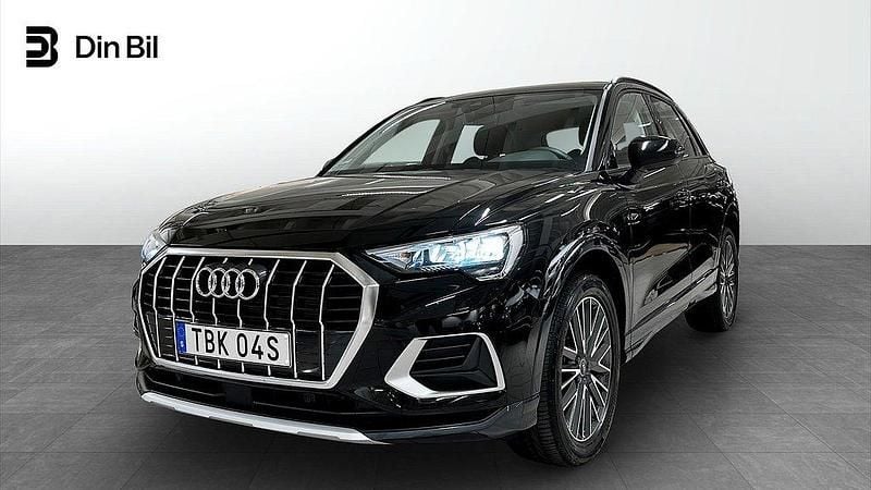 Svart Begagnad 2025 Audi Q3 Advanced SUV | 369 000 kr (Bra pris) - Bild 1/4