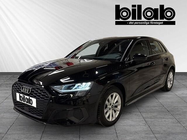 Brilliantsvart Begagnad 2023 Audi A3 Proline | 239 000 kr (Lite dyr) - Bild 1/4