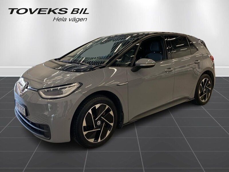 Grå (moonstone grey black) Begagnad 2022 VW ID.3 Pro Performance Halvkombi | 239 000 kr (Bra pris) - Bild 1/4