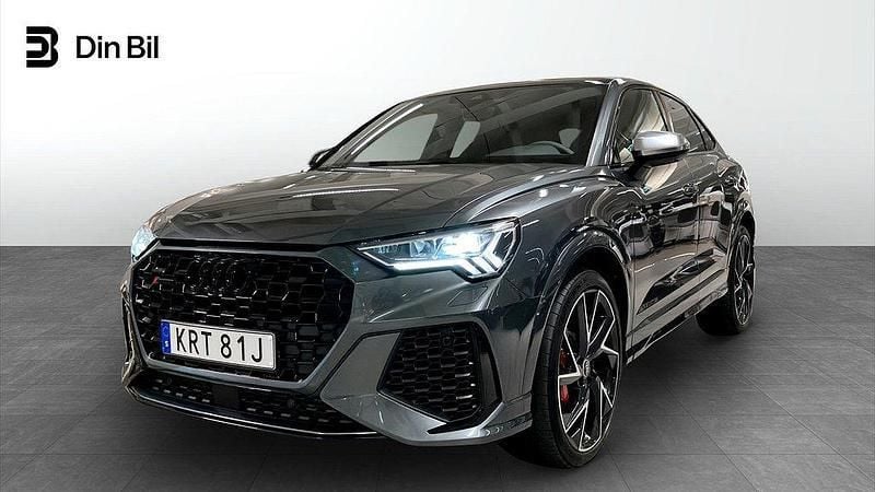 Grå Begagnad 2022 Audi Q3 Sportback Premium SUV | 629 000 kr (Superpris) - Bild 1/4