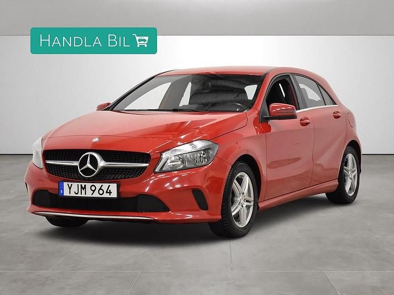 Begagnad Mercedes A180 Progressive 122 HK (89 kW) 2016 Röd Halvkombi