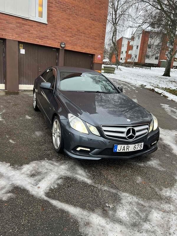 Begagnad 2011 Mercedes E250 Sportkupé | 90 000 kr (Marknadspris) - Bild 1/4