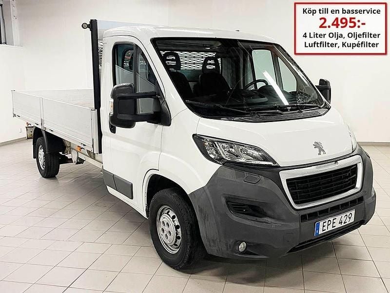 Vit Begagnad 2015 Peugeot Boxer Van | 159 000 kr (Marknadspris) - Bild 1/4