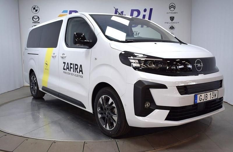 Vit Ny 2025 Opel Zafira Minibuss | 586 950 kr - Bild 1/3
