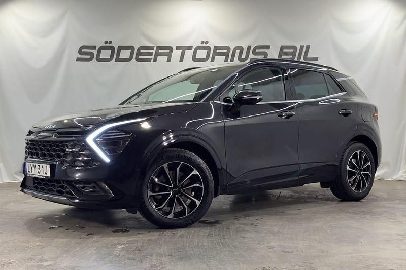 Svart Begagnad 2022 Kia Sportage GT-Line SUV | 309 900 kr (Bra pris) - Bild 1/4