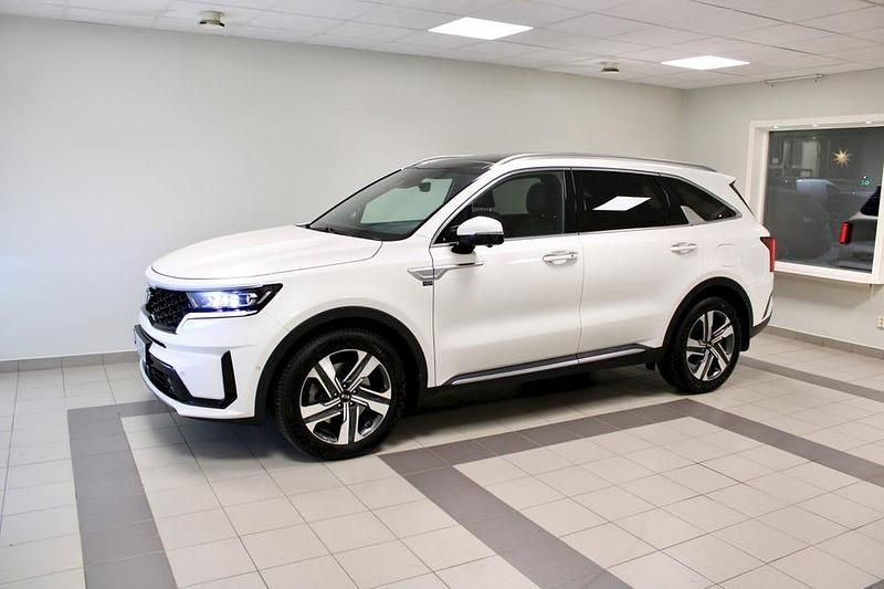 Vit Begagnad 2021 Kia Sorento Advance SUV | 379 900 kr (Marknadspris) - Bild 1/4