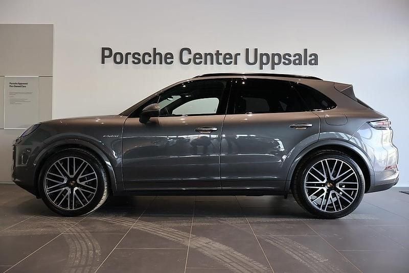 Begagnad Porsche Cayenne 305 HK (224 kW) 2025 Grå SUV