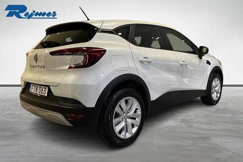 Begagnad Renault Captur Zen 91 HK (66 kW) 2022 Pärlvit metallic qnc SUV