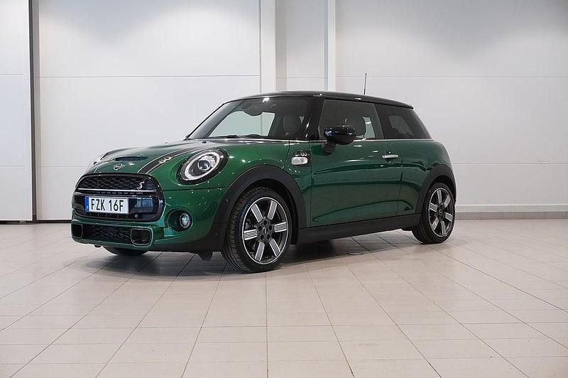 Grön Begagnad 2019 Mini Cooper Chili Halvkombi | 199 800 kr (Bra pris) - Bild 1/4
