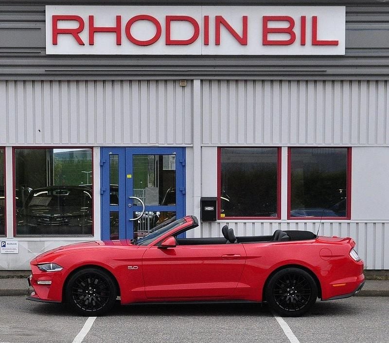 Race red Begagnad 2018 Ford Mustang GT Convertible Cab | 489 900 kr (Marknadspris) - Bild 1/4