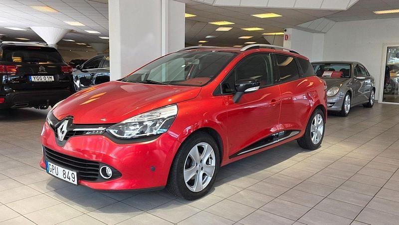 Röd Begagnad 2013 Renault Clio GrandTour Kombi | 69 900 kr (Marknadspris) - Bild 1/4