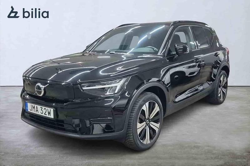 Svart Begagnad 2023 Volvo XC40 Single Motor SUV | 324 900 kr - Bild 1/1
