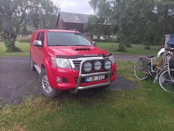 Röd Begagnad 2012 Toyota HiLux Pickup | 150 000 kr (Bra pris) - Bild 1/4