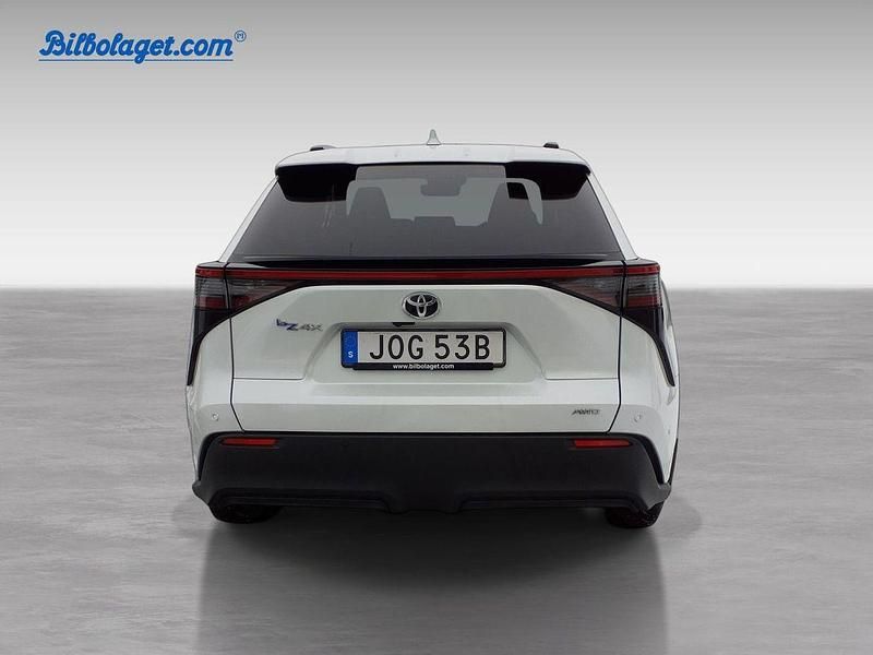 Begagnad Toyota bZ4X 160 kW (218 HK) 2023 Vit SUV