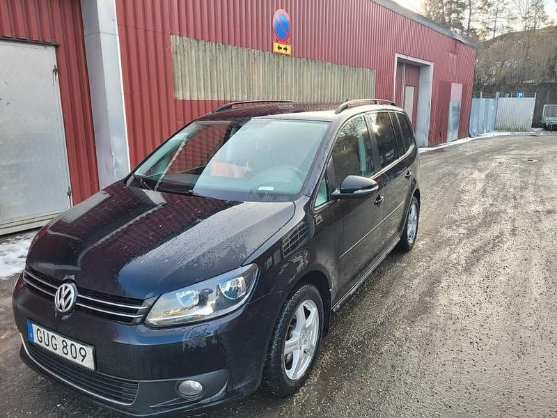 Begagnad 2015 VW Touran Minibuss | 99 000 kr (Marknadspris) - Bild 1/4