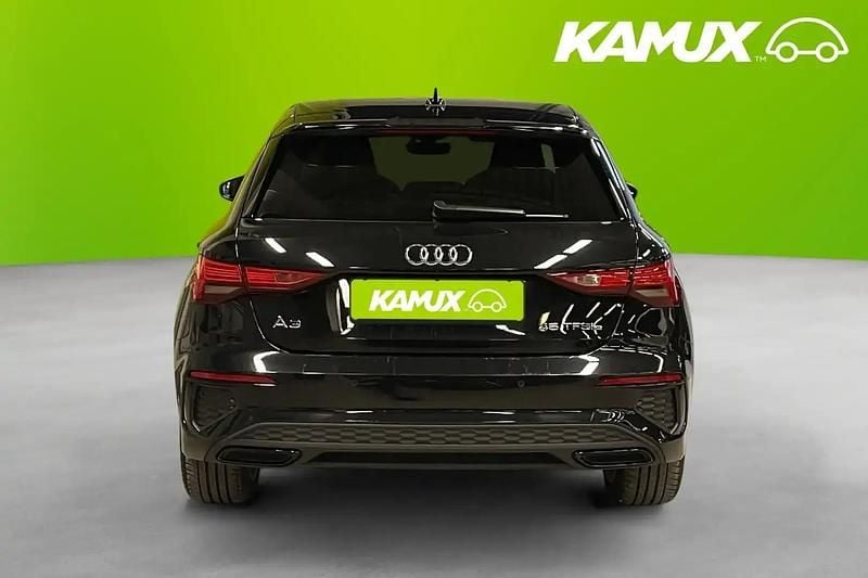Begagnad Audi A3 e-tron Comfort 245 HK (180 kW) 2023 Svart Halvkombi