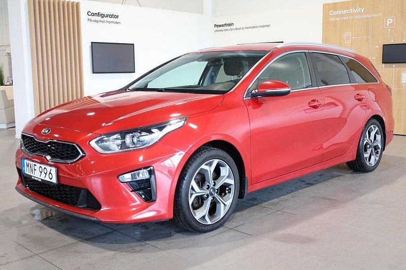 Röd Begagnad 2018 Kia Ceed Sportswagon Advance Kombi | 139 900 kr (Marknadspris) - Bild 1/3