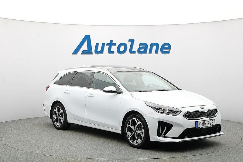 Begagnad Kia Ceed Sportswagon 105 HK (77 kW) 2021 Vit Kombi