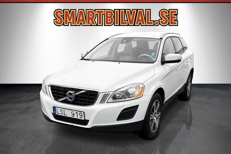 Vit Begagnad 2012 Volvo XC60 Summum SUV | 99 900 kr - Bild 1/4