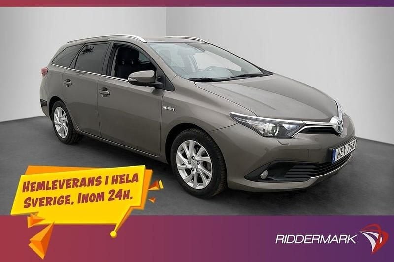 Begagnad Toyota Auris Hybrid 136 HK (100 kW) 2018 Mgrå Kombi