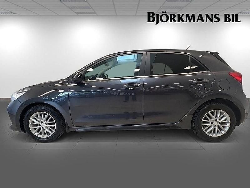 Begagnad Kia Rio GT-Line 120 HK (88 kW) 2020 /abt/ platinum graphite Sedan