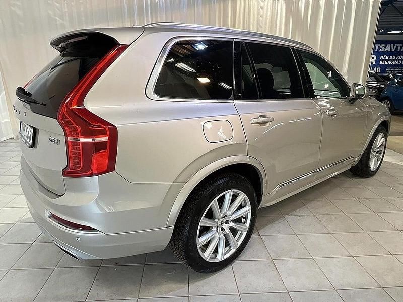 Begagnad Volvo XC90 Inscription 224 HK (164 kW) 2015 Ljusbrun SUV