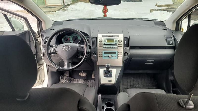 Begagnad Toyota Corolla 129 HK (94 kW) 2007 Kombi