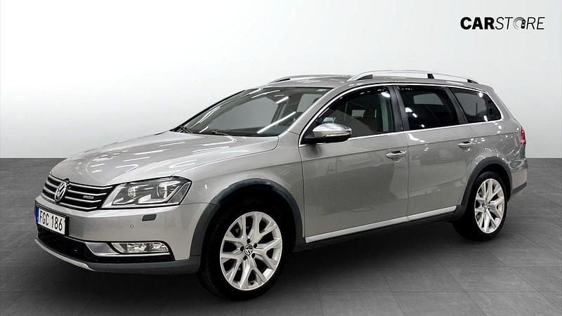 Silver Begagnad 2014 VW Passat Alltrack Kombi | 114 900 kr (Marknadspris) - Bild 1/4