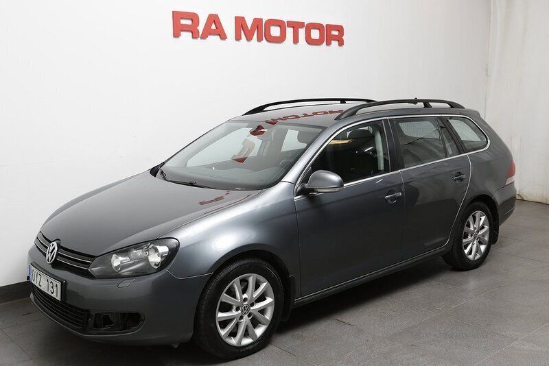 Mörkgrå (grå metallic ) Begagnad 2011 VW Golf VII Kombi | 69 900 kr (Marknadspris) - Bild 1/3