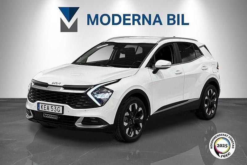 Vit Begagnad 2023 Kia Sportage Advance SUV | 284 900 kr (Superpris) - Bild 1/4