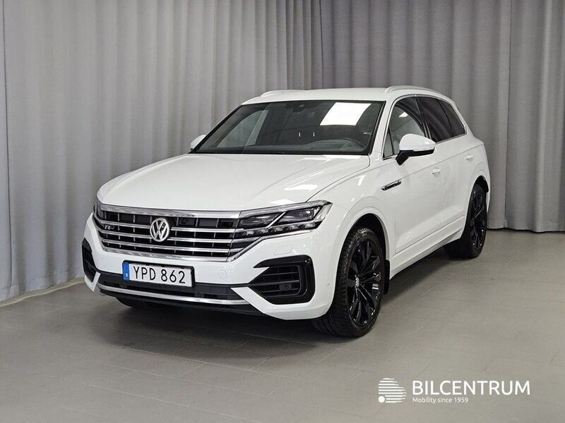 Vit Begagnad 2019 VW Touareg Executive SUV | 409 700 kr (Marknadspris) - Bild 1/4
