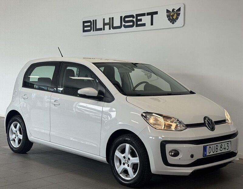 Vit Begagnad 2017 VW up! high up! Halvkombi | 94 900 kr (Lite dyr) - Bild 1/4