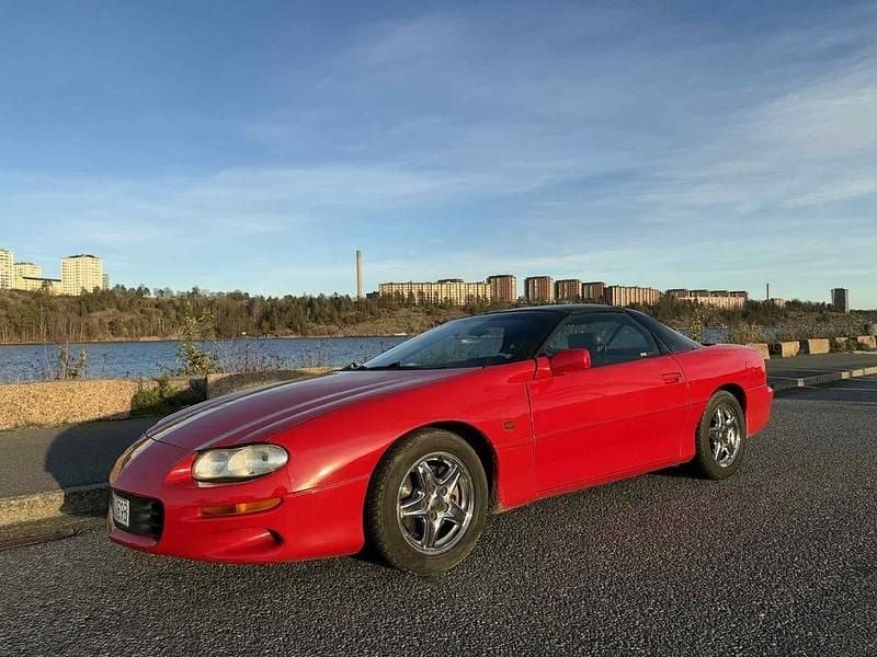 Begagnad 1999 Chevrolet Camaro Sportkupé | 77 500 kr - Bild 1/4