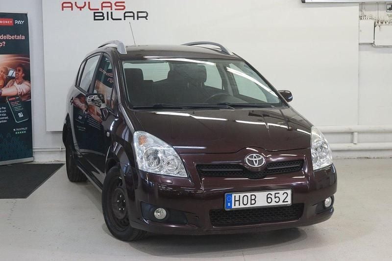 Mörkröd (röd) Begagnad 2008 Toyota Corolla Verso Minibuss | 54 900 kr (Marknadspris) - Bild 1/4