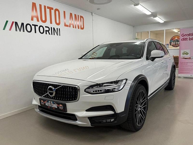 Vit Begagnad 2018 Volvo V90 CC Kombi | 184 900 kr - Bild 1/4