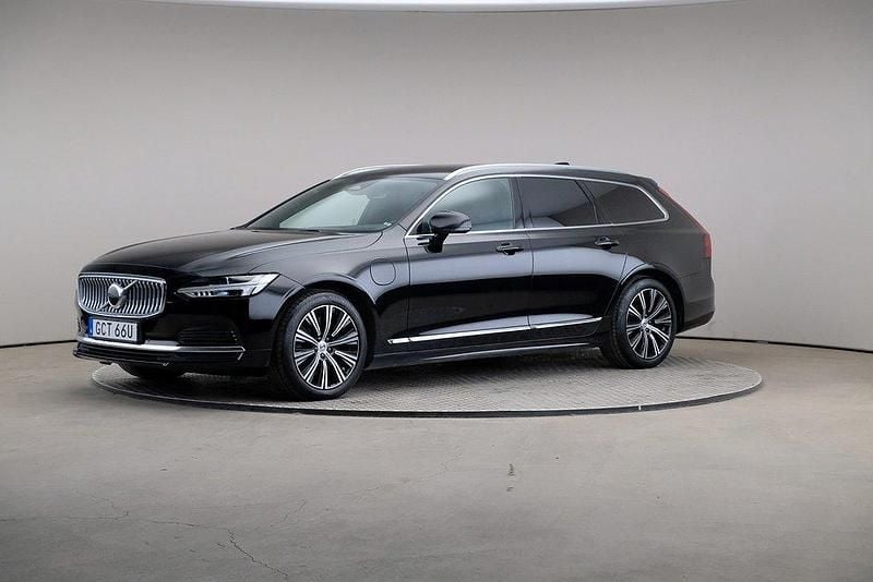 Svart Begagnad 2021 Volvo V90 Inscription Kombi | 319 000 kr (Marknadspris) - Bild 1/4