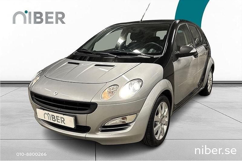 Silver Begagnad 2005 Smart ForFour Halvkombi | 59 900 kr - Bild 1/4