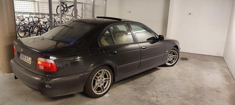 Begagnad 2002 BMW 525 Sedan | 21 000 kr (Superpris) - Bild 1/4