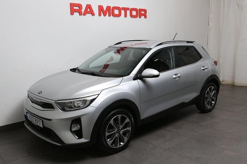 Grå Begagnad 2017 Kia Stonic Advance SUV | 129 800 kr (Marknadspris) - Bild 1/3