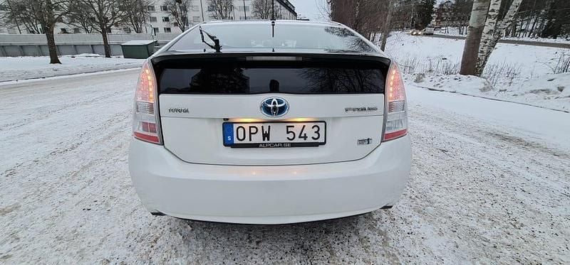 Begagnad Toyota Prius 136 HK (100 kW) 2010 Halvkombi