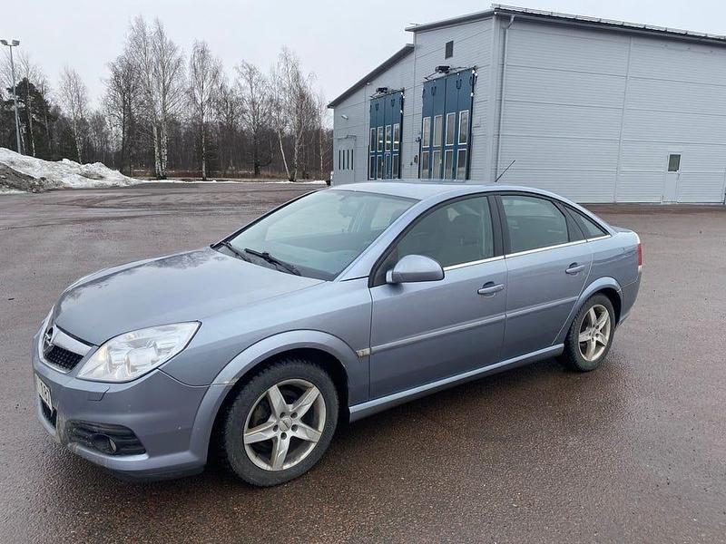 Begagnad Opel Vectra GTS 150 HK (110 kW) 2006