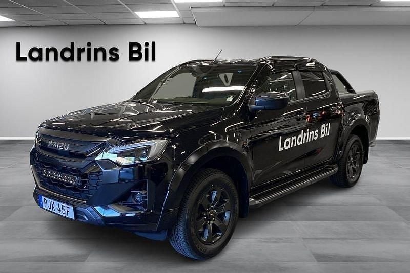 Svart (svart ) Begagnad 2025 Isuzu D-Max Pickup | 748 750 kr (Marknadspris) - Bild 1/4